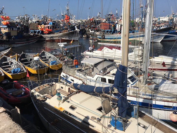 Bild: Fishing harbour
